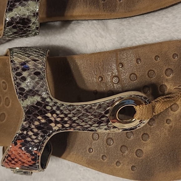 Vionic sandals - Picture 3 of 4